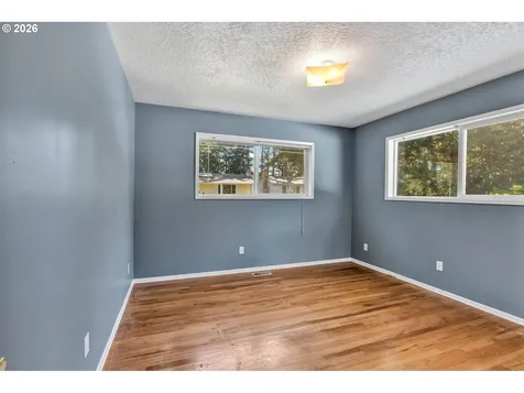 17325 NE Irving Street Portland OR 97230