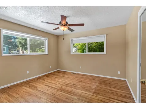 17325 NE Irving Street Portland OR 97230