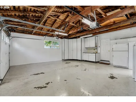 17325 NE Irving Street Portland OR 97230