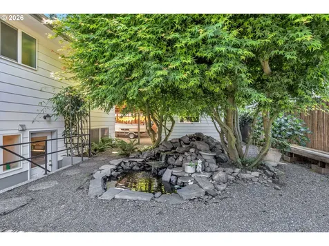17325 NE Irving Street Portland OR 97230