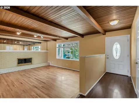 17325 NE Irving Street Portland OR 97230