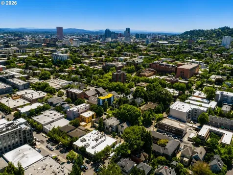 1409 NW 23rd Avenue Portland OR 97210