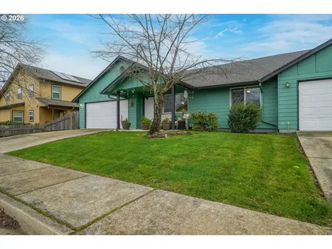 2102 S 8th Street Cottage Grove OR 97424
