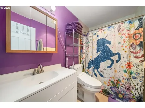 2102 S 8th Street Cottage Grove OR 97424