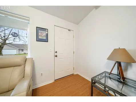 2102 S 8th Street Cottage Grove OR 97424