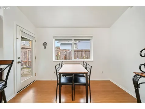 2102 S 8th Street Cottage Grove OR 97424