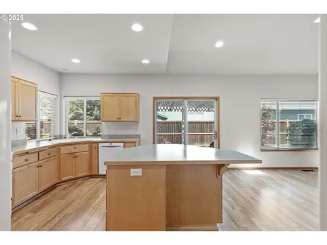 479 Taz Lane Eugene OR 97404