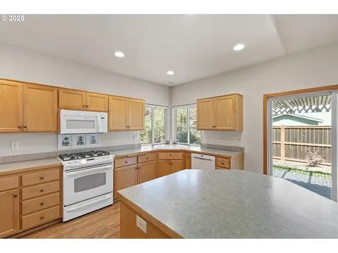 479 Taz Lane Eugene OR 97404