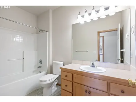 479 Taz Lane Eugene OR 97404