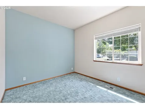 479 Taz Lane Eugene OR 97404