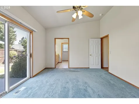 479 Taz Lane Eugene OR 97404