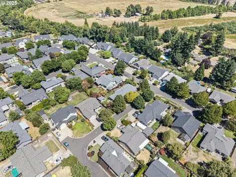 479 Taz Lane Eugene OR 97404
