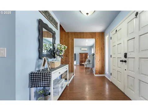 9708 NW 9th Avenue Vancouver WA 98665