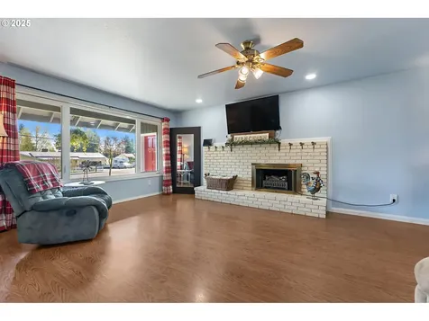 9708 NW 9th Avenue Vancouver WA 98665