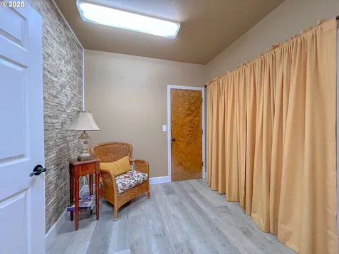 9708 NW 9th Avenue Vancouver WA 98665