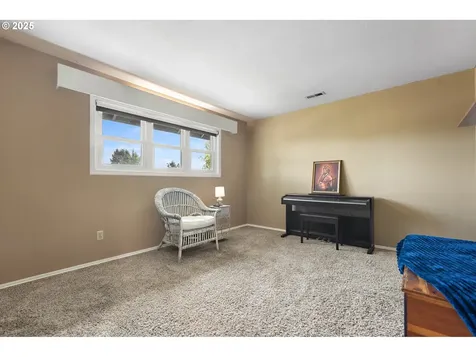 9708 NW 9th Avenue Vancouver WA 98665