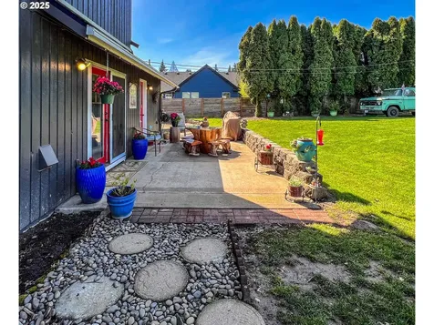 9708 NW 9th Avenue Vancouver WA 98665
