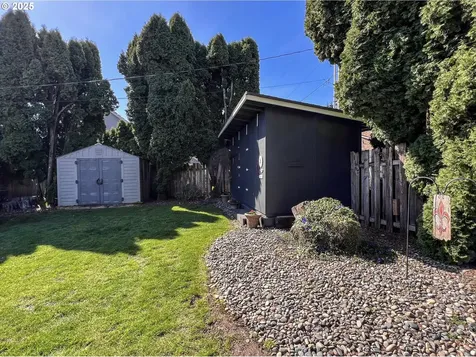 9708 NW 9th Avenue Vancouver WA 98665
