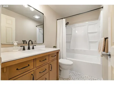20665 SW Teton Avenue Tualatin OR 97062