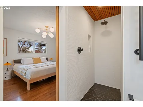 8110 SW Valley View Drive Portland OR 97225