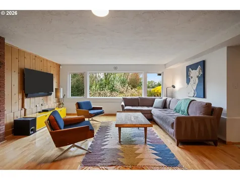 8110 SW Valley View Drive Portland OR 97225