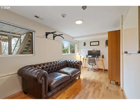 8110 SW Valley View Drive Portland OR 97225