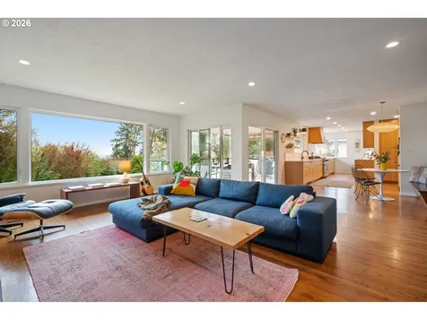 8110 SW Valley View Drive Portland OR 97225