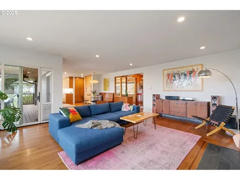8110 SW Valley View Drive Portland OR 97225