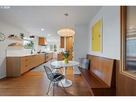 8110 SW Valley View Drive Portland OR 97225