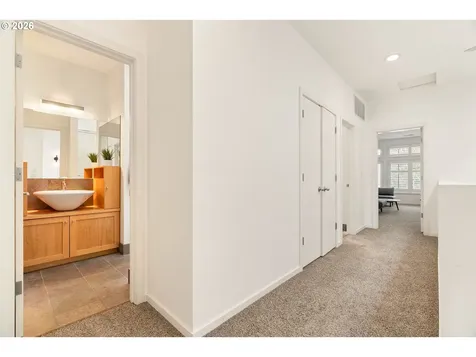 1420 NE 16th Avenue Portland OR 97232