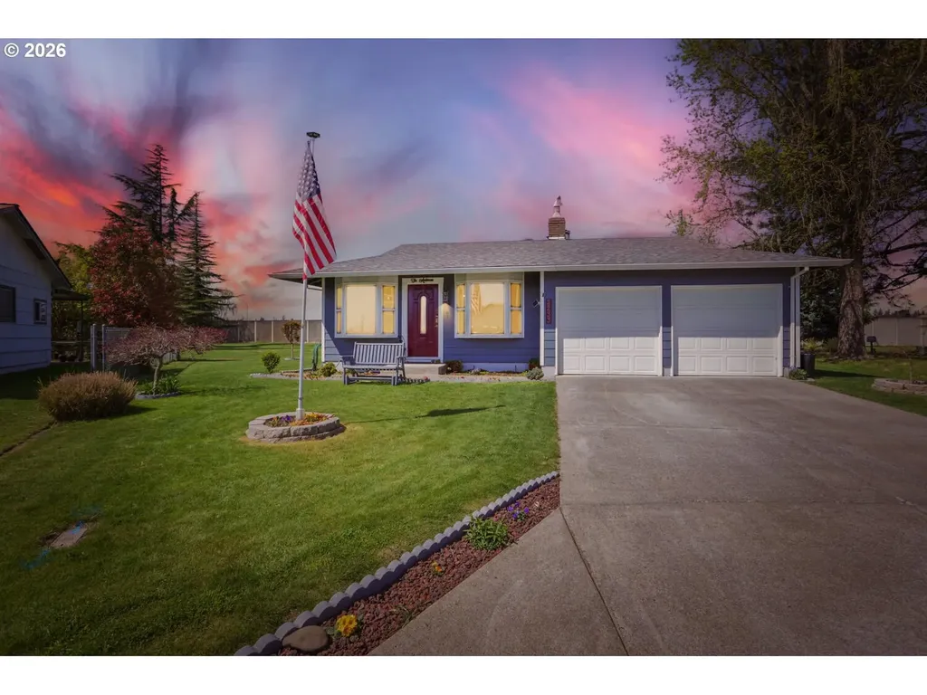 2233 Country Club Terrace Woodburn OR 97071