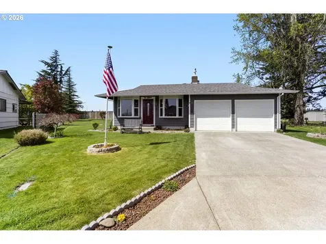 2233 Country Club Terrace Woodburn OR 97071