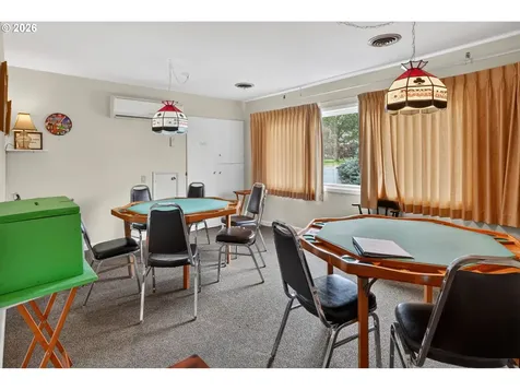 2233 Country Club Terrace Woodburn OR 97071