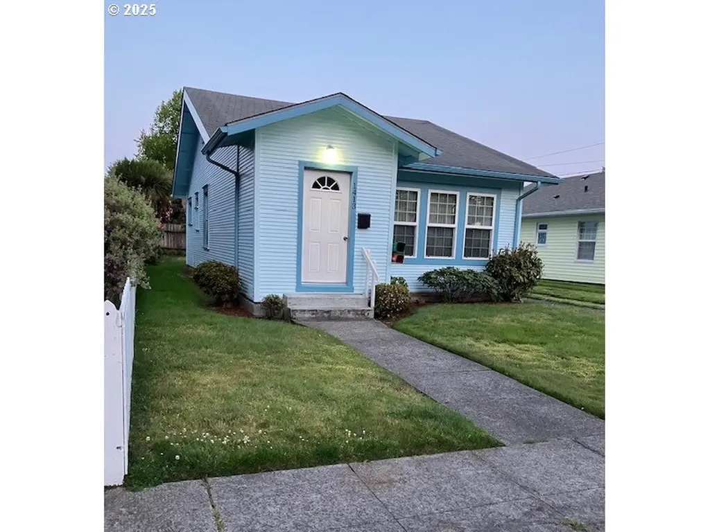 1413 Union Avenue North Bend OR 97459