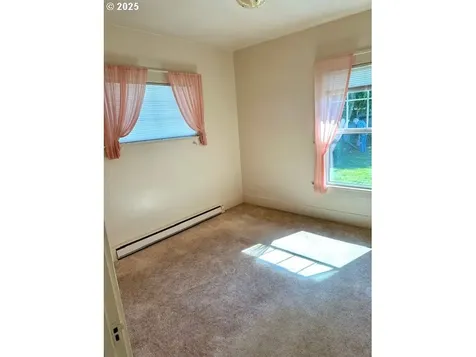 1413 Union Avenue North Bend OR 97459