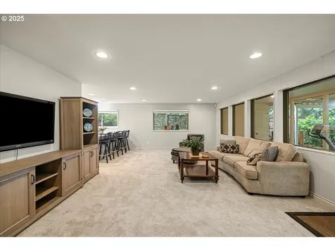 17455 Blue Heron Road Lake Oswego OR 97034