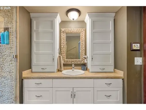 17455 Blue Heron Road Lake Oswego OR 97034