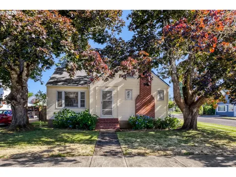 1135 B Street Washougal WA 98671