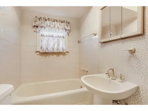 1135 B Street Washougal WA 98671