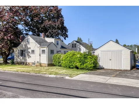 1135 B Street Washougal WA 98671