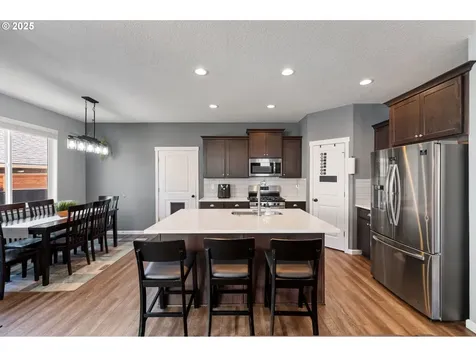 2820 SE Baker Avenue Gresham OR 97080