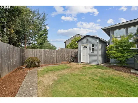 2597 NE Roberts Place Gresham OR 97030