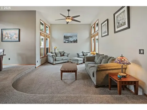 2597 NE Roberts Place Gresham OR 97030