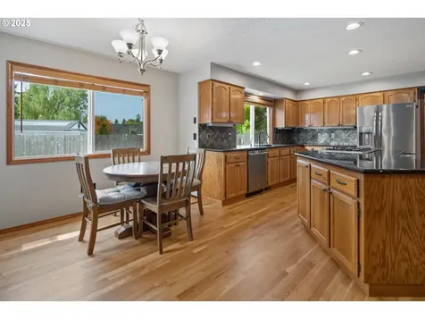 2597 NE Roberts Place Gresham OR 97030