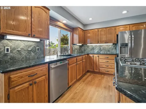 2597 NE Roberts Place Gresham OR 97030