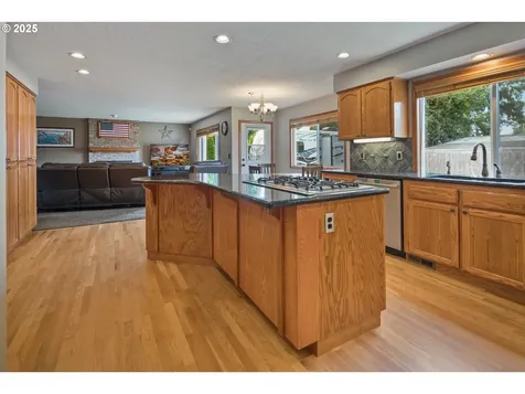 2597 NE Roberts Place Gresham OR 97030