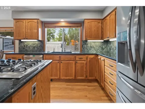 2597 NE Roberts Place Gresham OR 97030