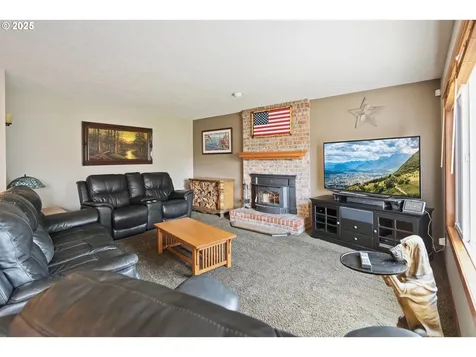 2597 NE Roberts Place Gresham OR 97030