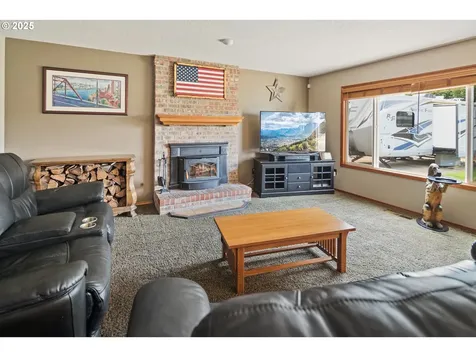 2597 NE Roberts Place Gresham OR 97030