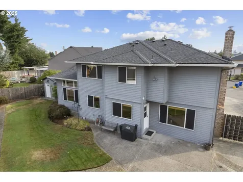 2597 NE Roberts Place Gresham OR 97030